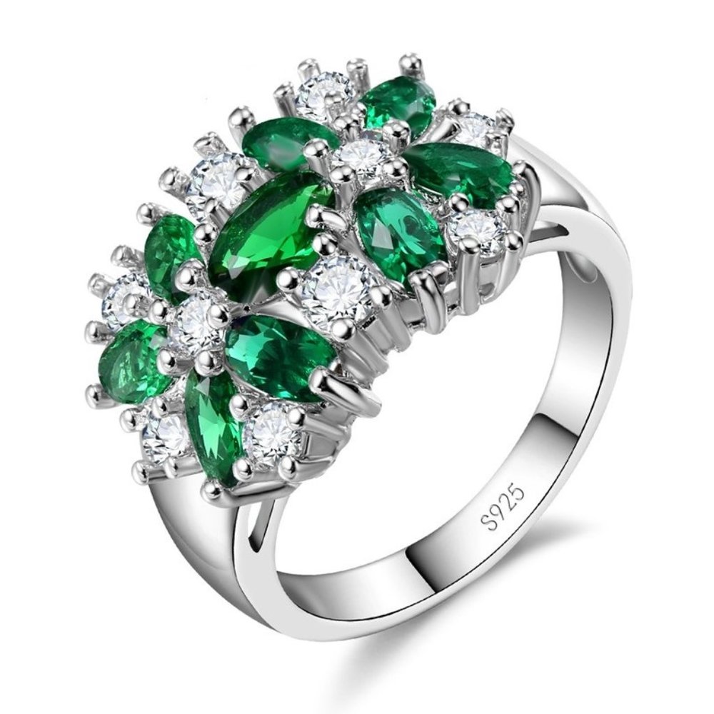 Green Joined Flowers Ring